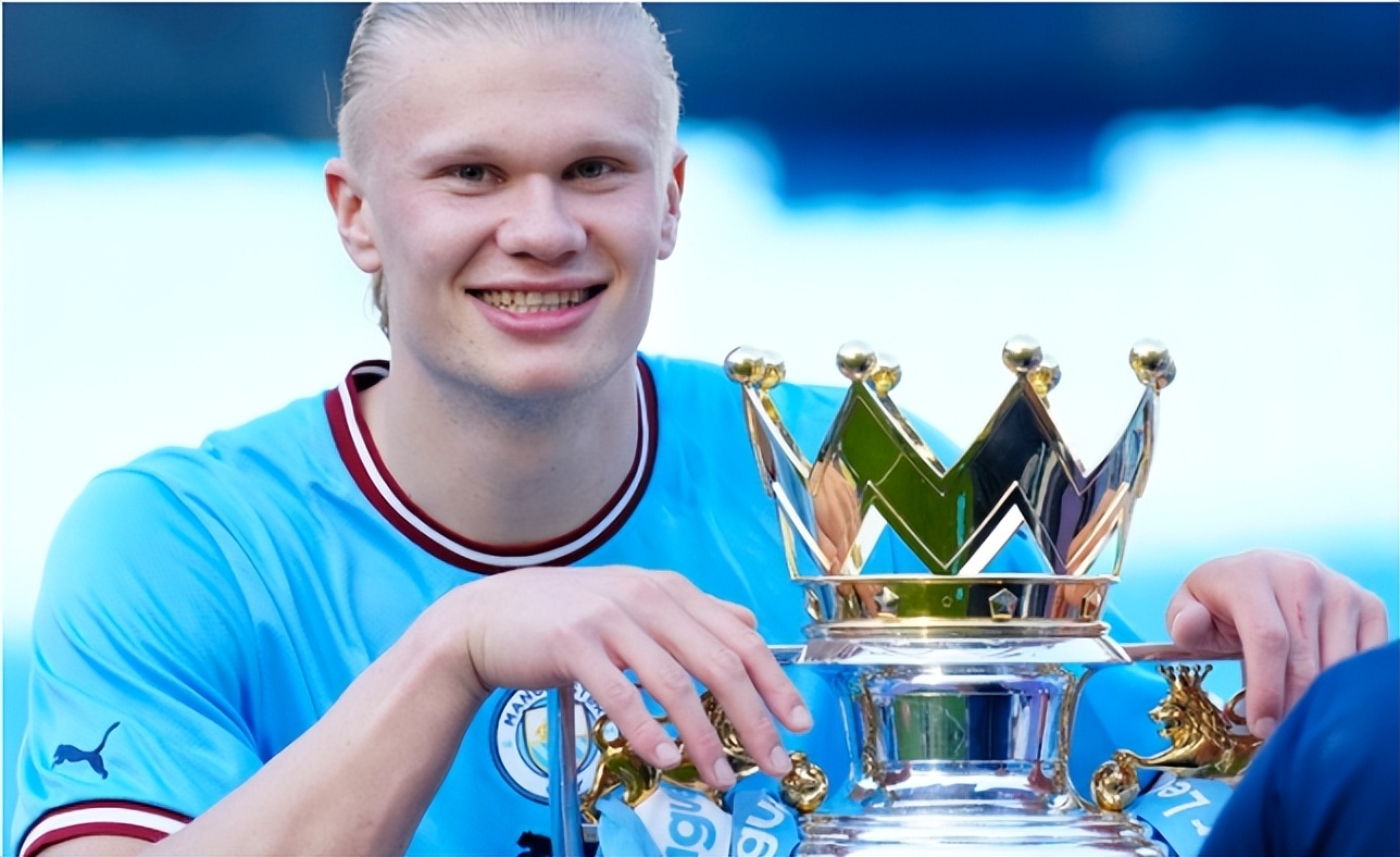 曼城三冠王vs曼联三冠王,曼城三冠王英超冠军决赛