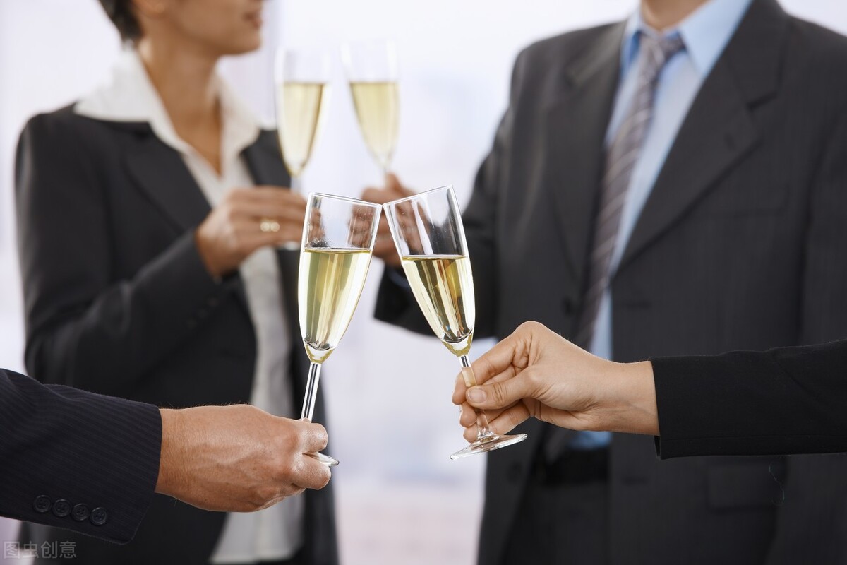 用金钱买回的人心,钱买来的尊严