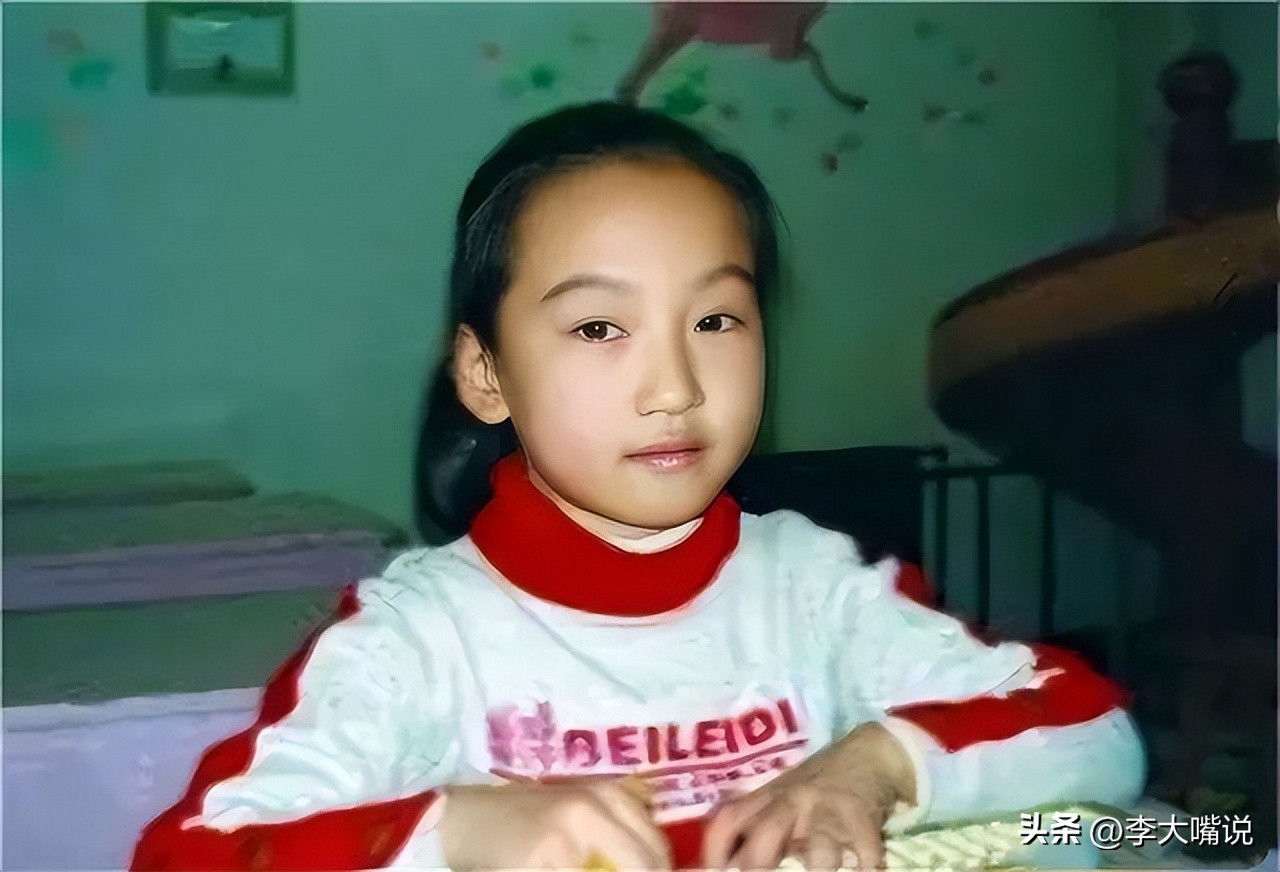 内蒙古六岁天才女孩特招入伍,内蒙6岁女孩入伍