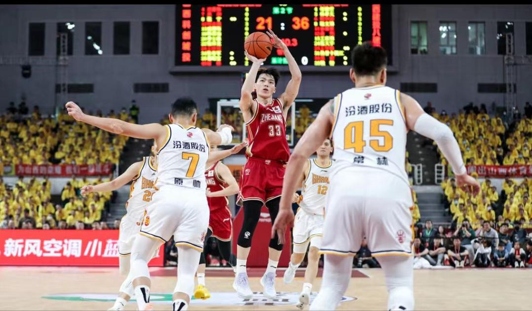 吴前和原帅谁的三分准,吴前手感爆棚砍下49分