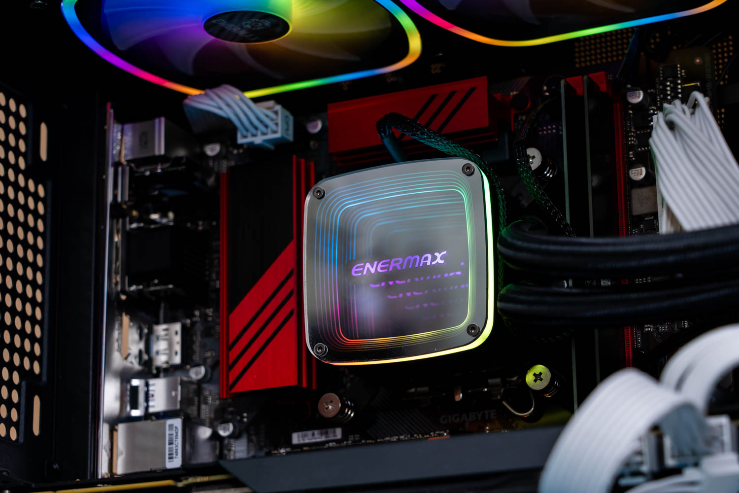 安耐美360水冷太吵,恩杰360水冷和安耐美