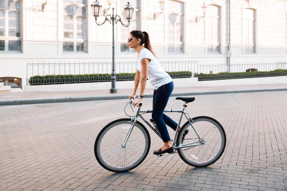 自行车免费送,卖自行车靠什么挣钱