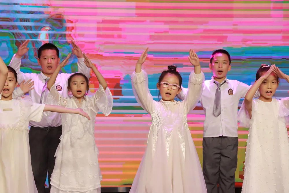 大同市大成双语学校初一18班,大同大成双语学校初一