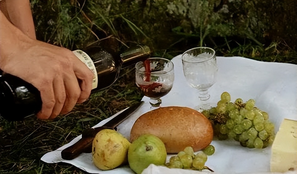 没喝完的酒如何封口保存,没喝完的酒怎么保存