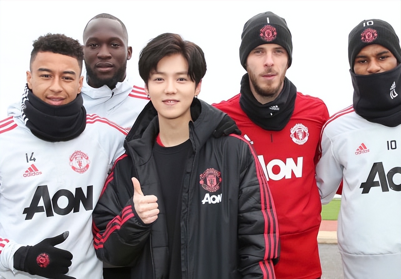 鹿晗郭麒麟看球,鹿晗与郭麒麟看球