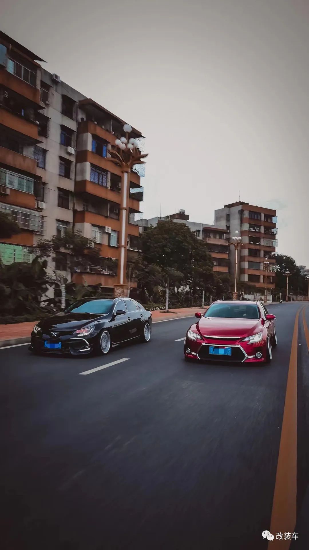 丰田锐志改低趴真实图片,丰田锐志低姿态改装的价格表