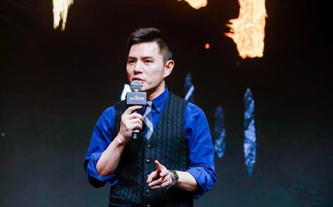 孩子从小养成爱哭的习惯,从小就爱哭的孩子是不是有出息