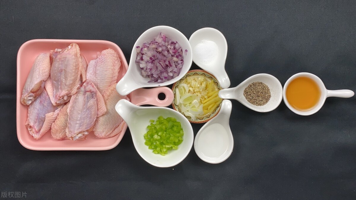 空气炸锅炸鸡翅根的做法,空气炸锅炸鸡翅的方法与步骤