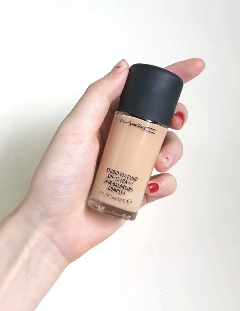 夏天油皮冬天干皮怎么选粉底液,柳丝木粉底液适合干皮还是油皮