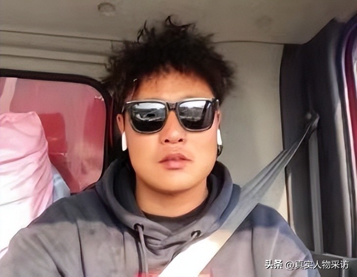 90后摆摊收入9000,90后摆摊月入9万抖音