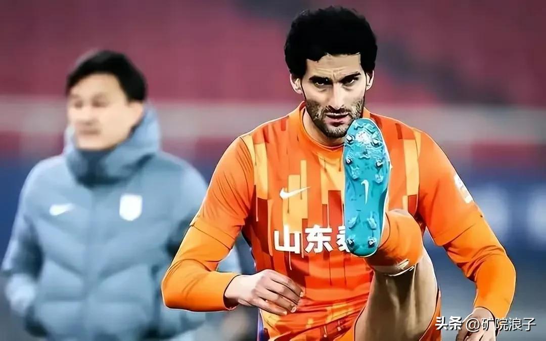 超级杯氛围,超级杯大屏幕