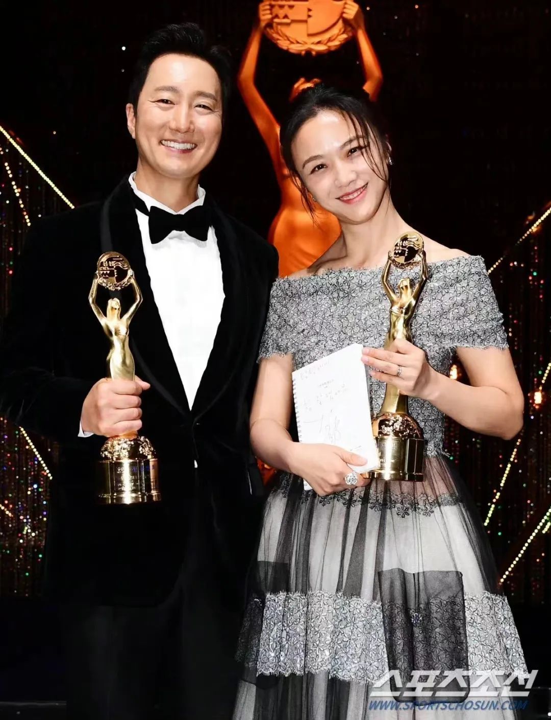 汤唯什么电影拿下韩国青龙奖影后,汤唯青龙奖影后韩国人评价