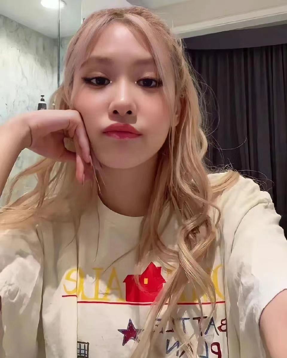 blackpink朴彩英被针对视频,blackpink最新照片rose朴彩英