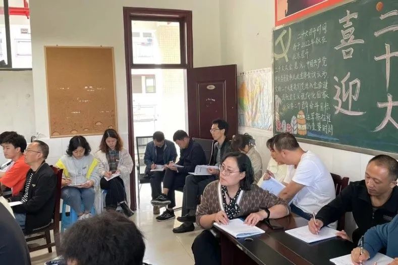 万州三中江南校区最近视频,万州第三中学江南校区