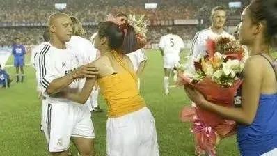 足坛十大贫民窟走出来的巨星,足坛15大贫民窟逆袭的巨星