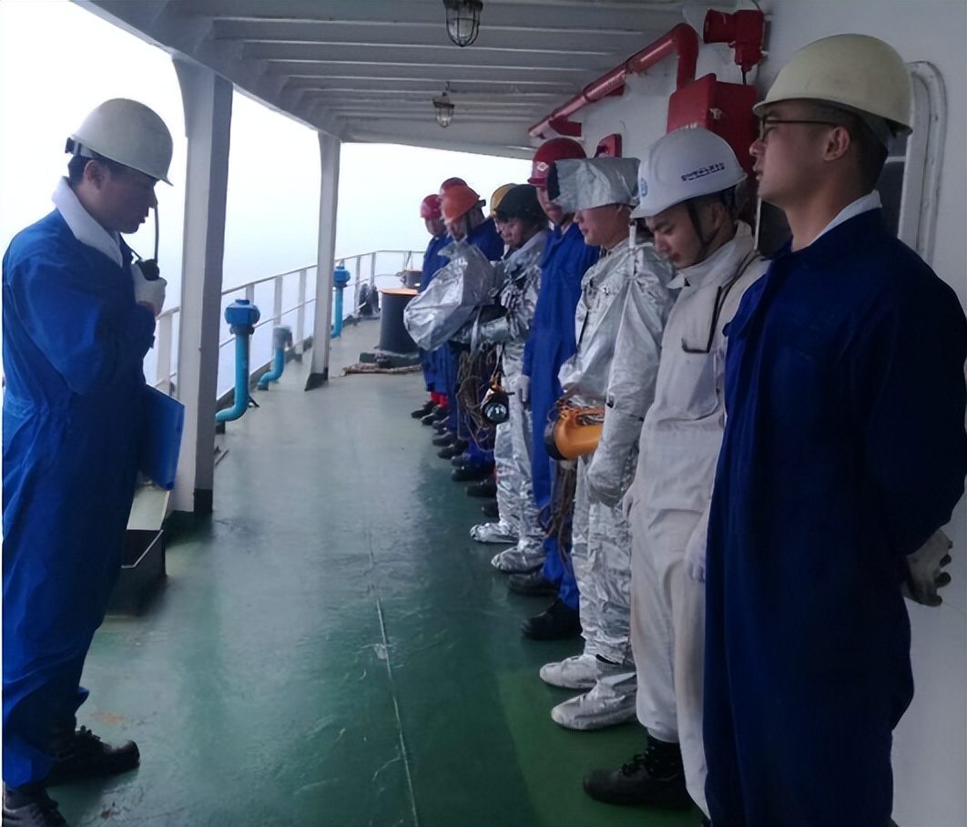 船员招聘在哪比较靠谱,高薪招聘船员收培训费陷阱