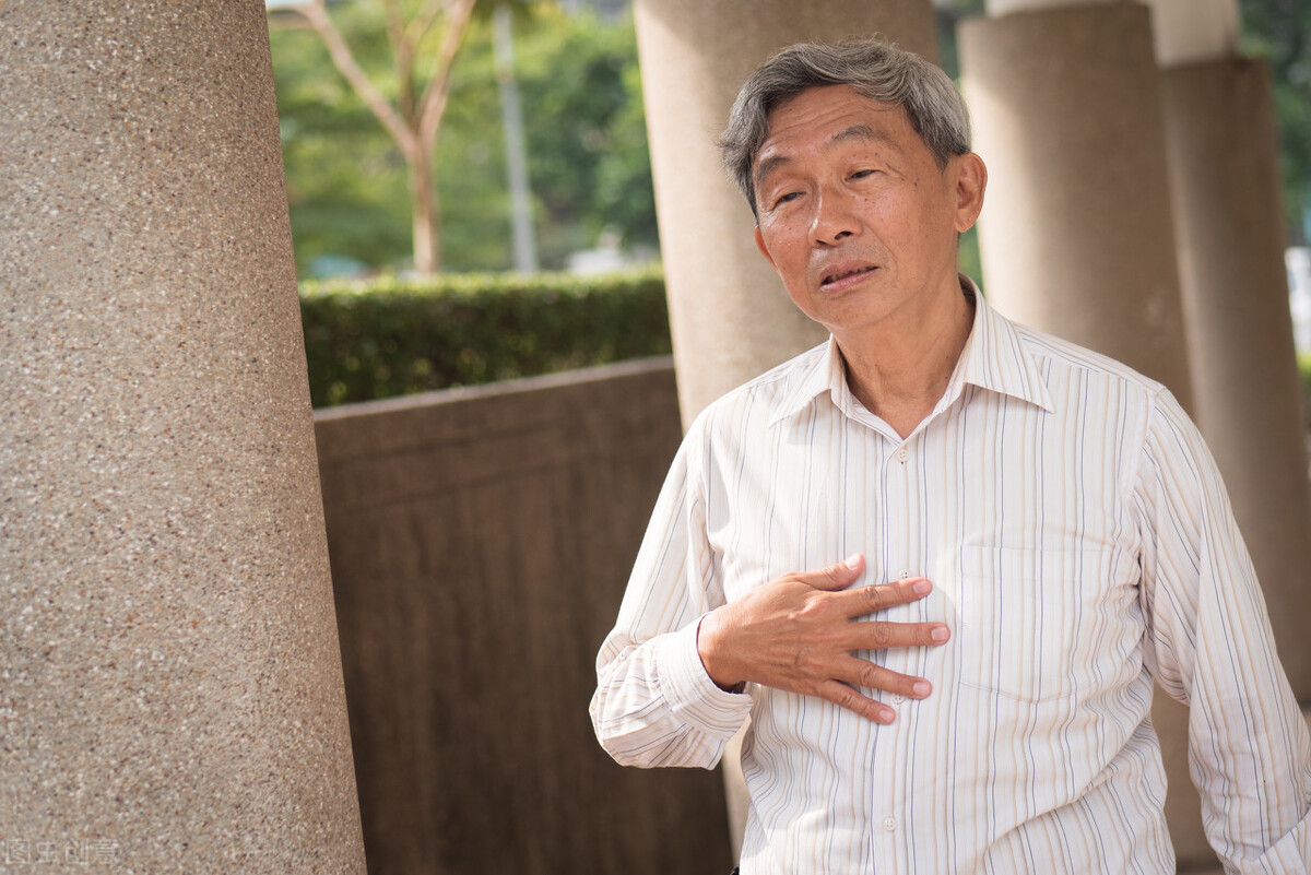 “老人味”形成原因是啥？建议50岁后，远离5个习惯，或老了没味