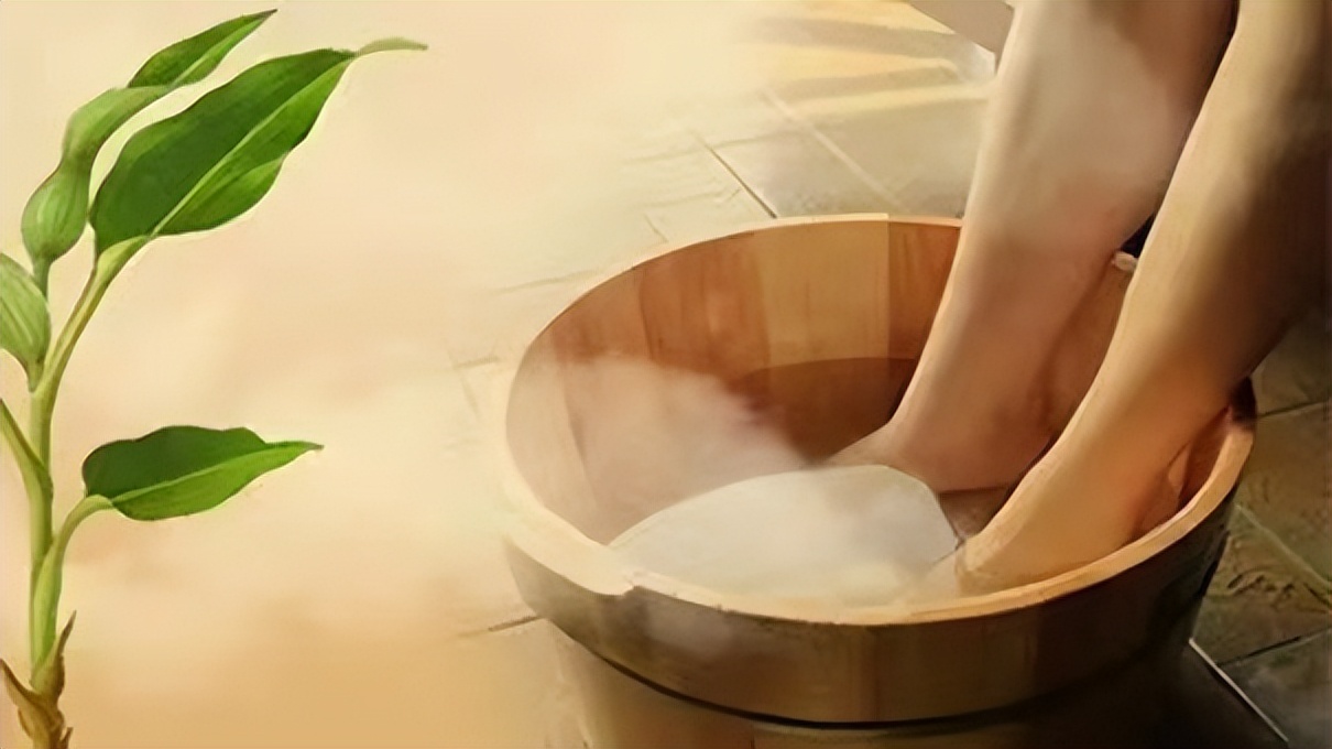 脚后跟干裂可能与这4个原因有关,脚后跟总干裂原来是这3个原因