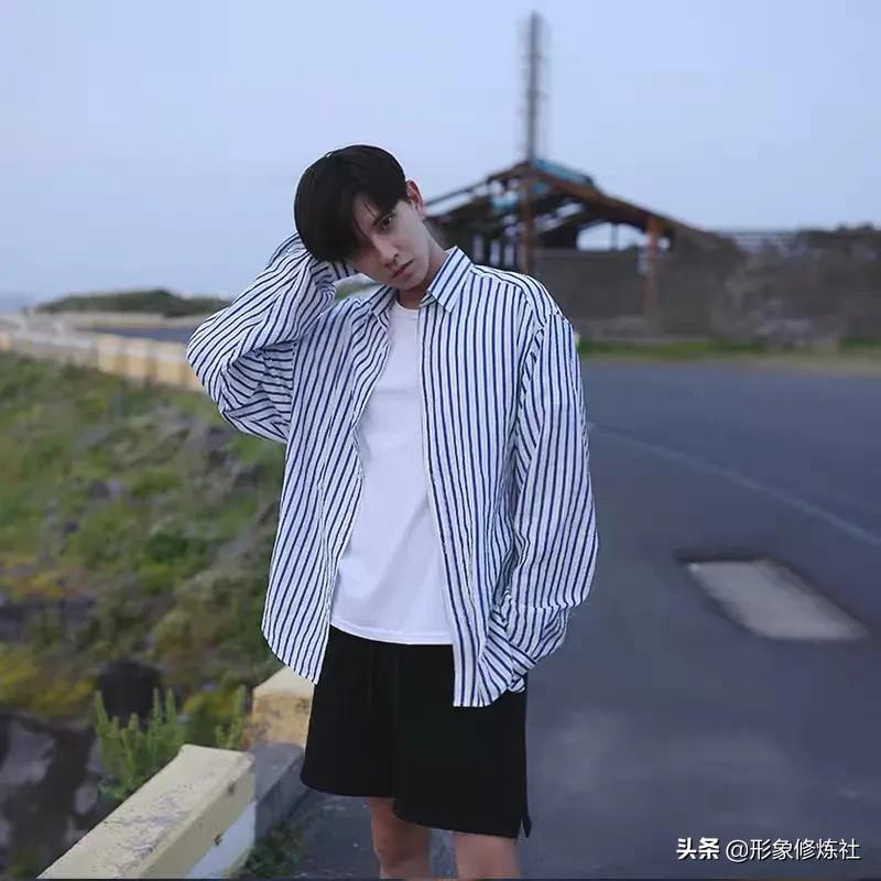 给大家分享一下夏季男穿搭,4种风格30套穿搭照着穿准没错男