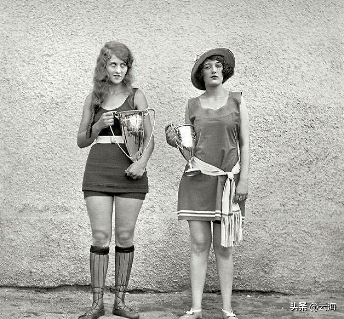 晚清小脚女子彩色老照片,晚清地主婆老照片