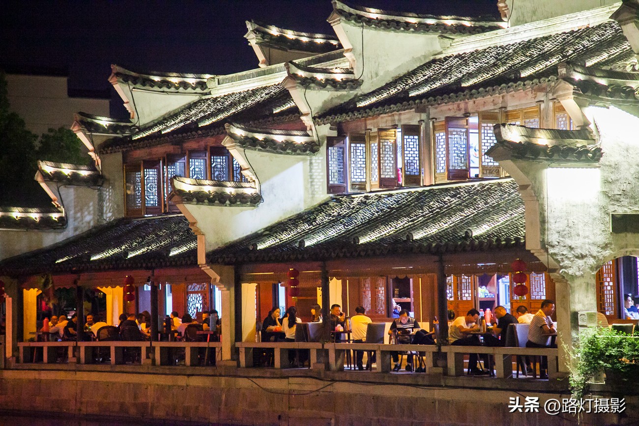 中国最值得去的10大古镇,探寻中国最值得去的十大古镇