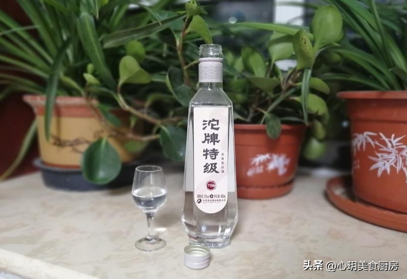 中国5大“光瓶酒”，为何包装简陋，却能广受欢迎？有你喝过的没
