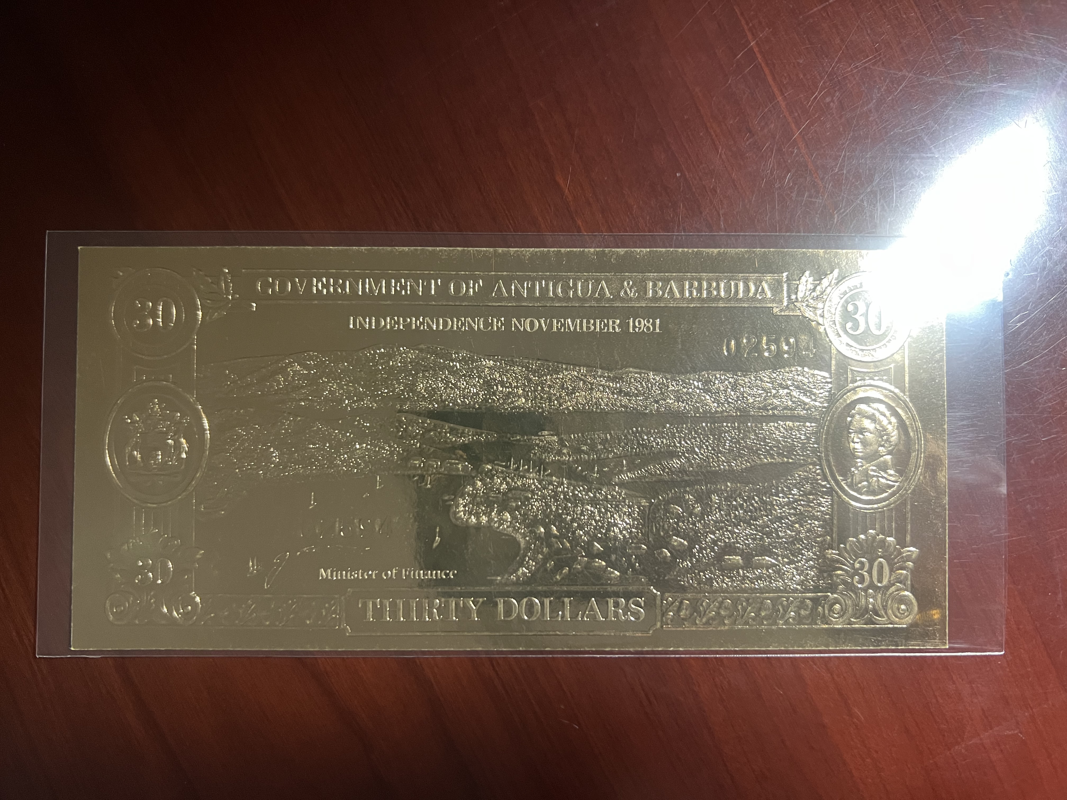 安提瓜和巴布达移民,安提瓜和巴布达面积人口