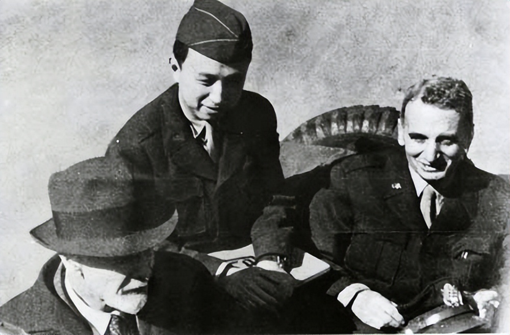 美苏冷战首次交锋，瓜分纳粹德国遗产，竟然埋下苏联解体伏笔？