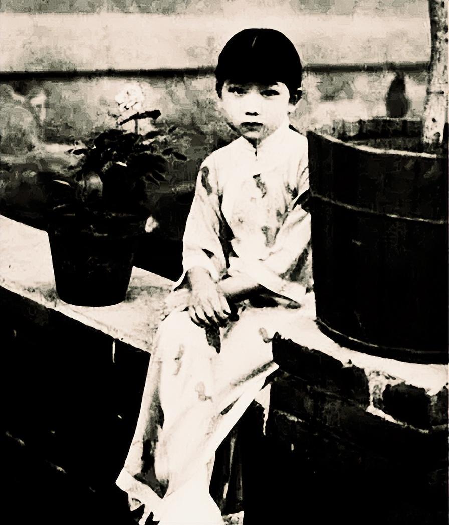 日军日记:*安妇慰**不服从管教,我很愤怒,用*刀刺**插入她的*体下**