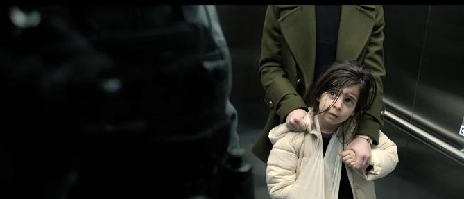 《惊天救援2》剧情薄弱？网飞70分打造下，有锤哥仍是动作片标杆