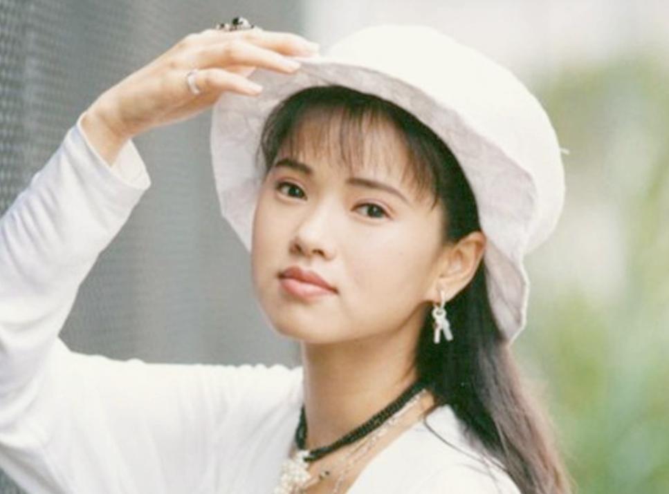 女明星们的“性丑闻”：大尺度不雅照曝光，不图钱只要刺激？