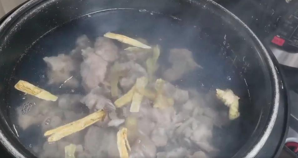 阳后刺激性咳嗽喝什么汤,阳了后咳嗽吃什么中药最见效