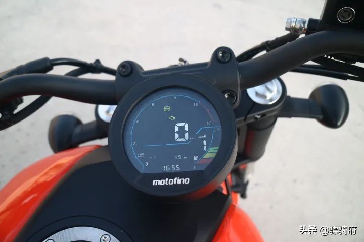 王野200摩托车官方价,motofino小马300落地价