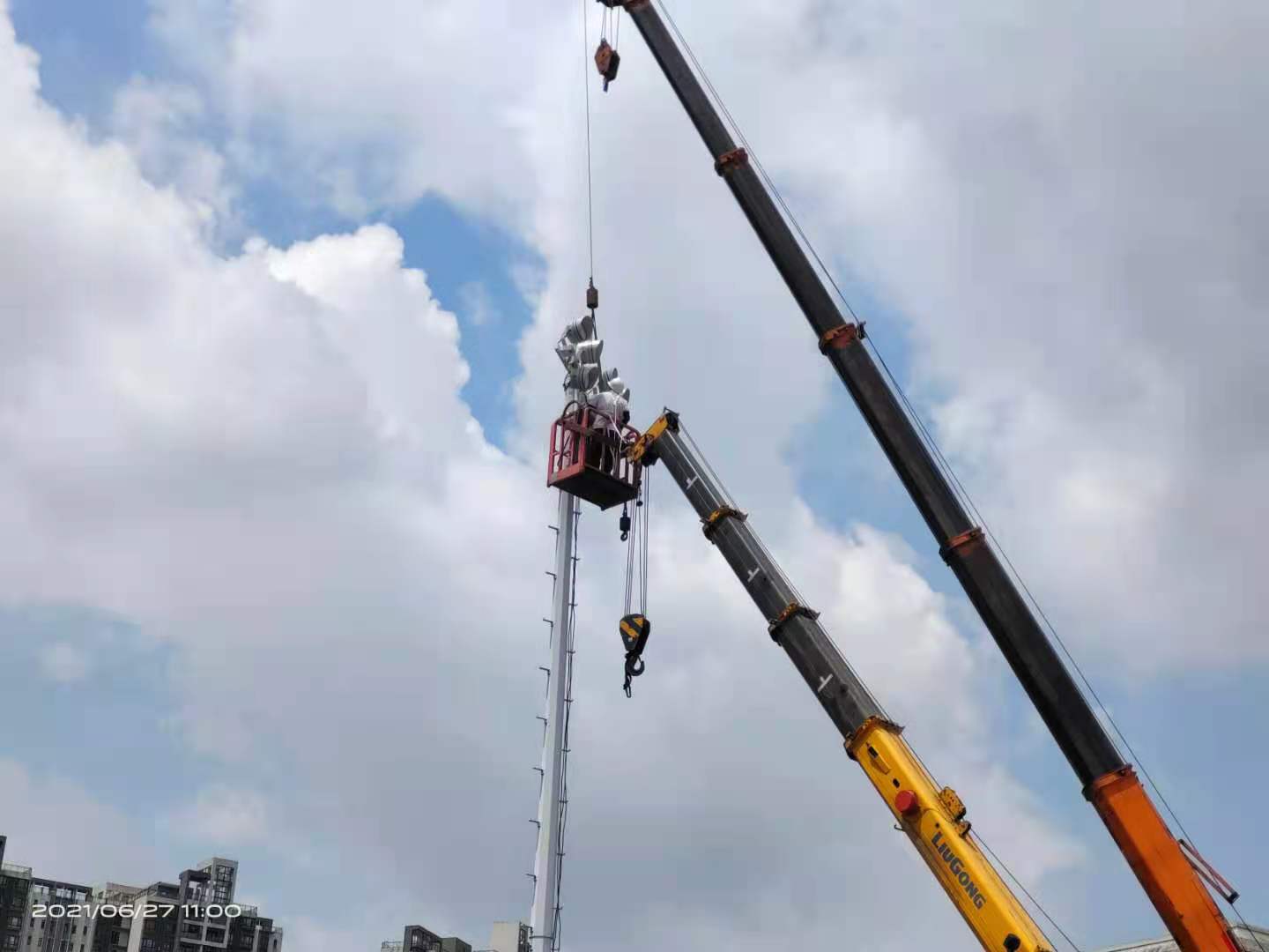 高杆灯球场灯,选什么球场灯更节能