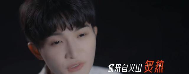 外国人听流浪地球2周深主题曲,流浪地球2歌曲周深