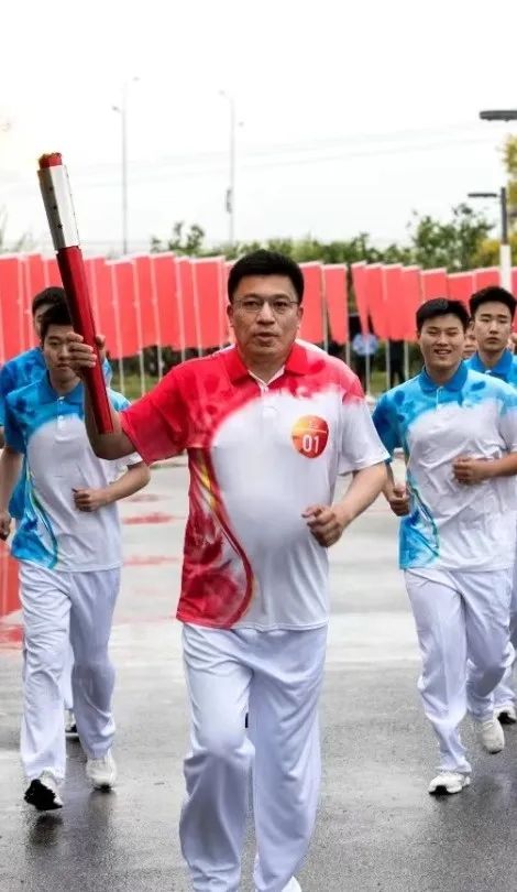 辽宁第十三届运动会火炬传递,辽宁省第十四届运动会火炬什么样