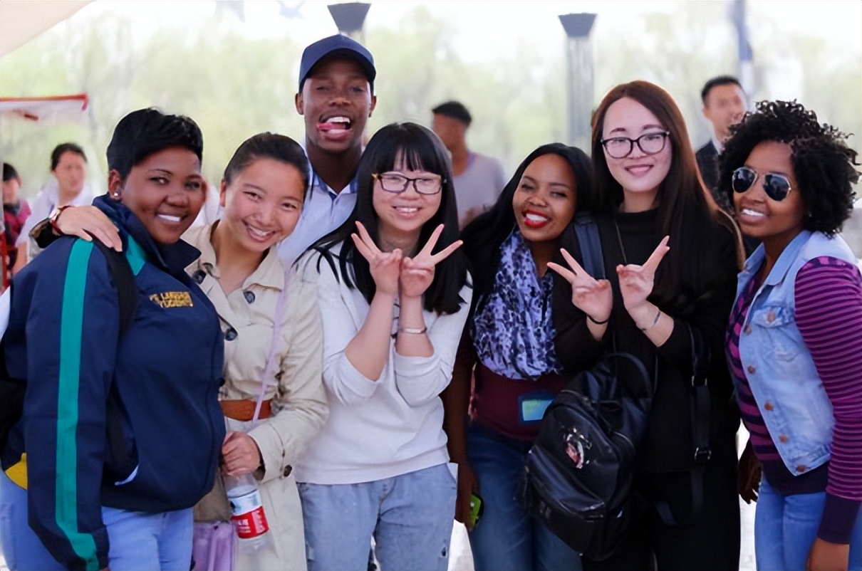 官方通报留学生,关于留学生回国教育部最新消息