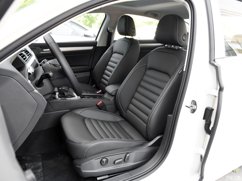 95后小伙买新车,15年凌渡280自动优缺点