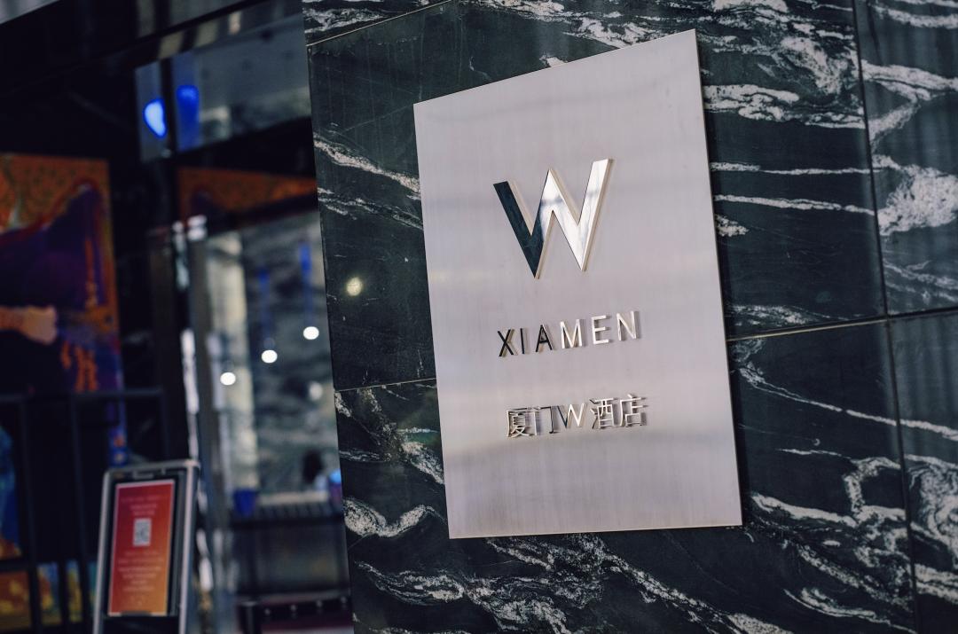 这世界是个巨大的游乐场,这世界就是巨大的游乐场