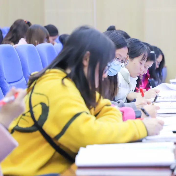 双流区黄甲小学举办2022年——2023学年度秋期青年教师沙龙活动