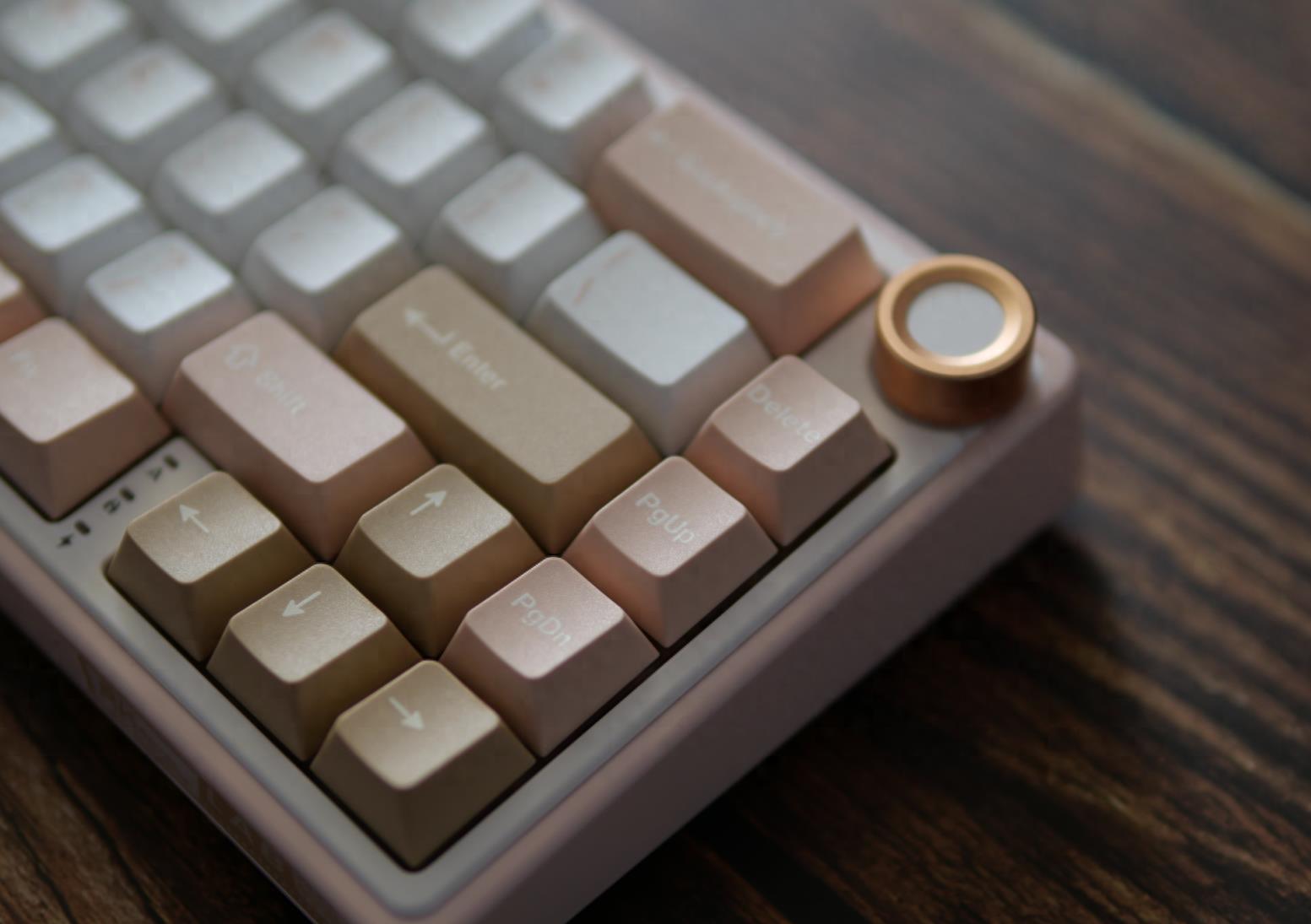 终于开始卷小配列了，好看好用还要好听，RK65机械键盘拆解评测