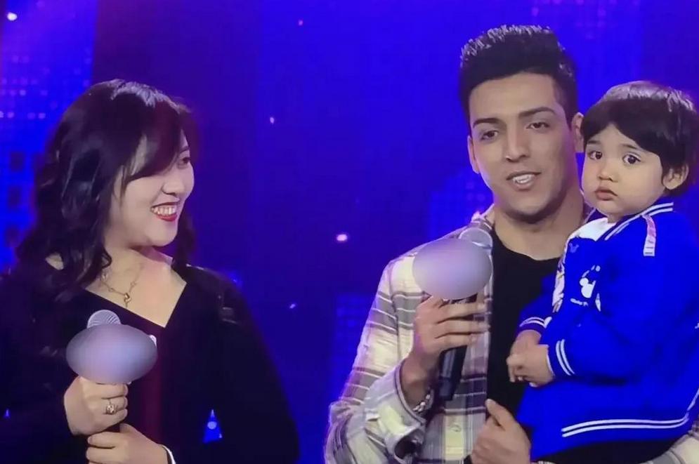 15年非洲富二代追求东北独眼美女，隔年领证裸婚，如今2个混血娃