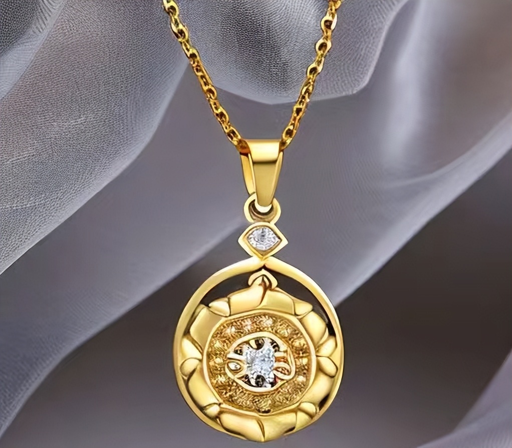 金饰发暗怎么处理好,普通首饰褪色怎么恢复原色