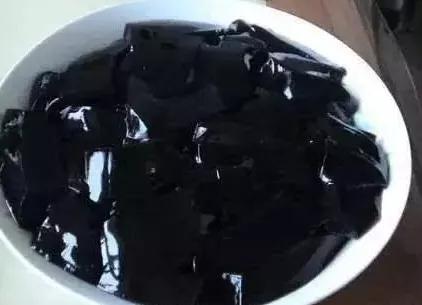 潮汕小吃美食草粿制作大全,潮汕小吃草粿的详细做法