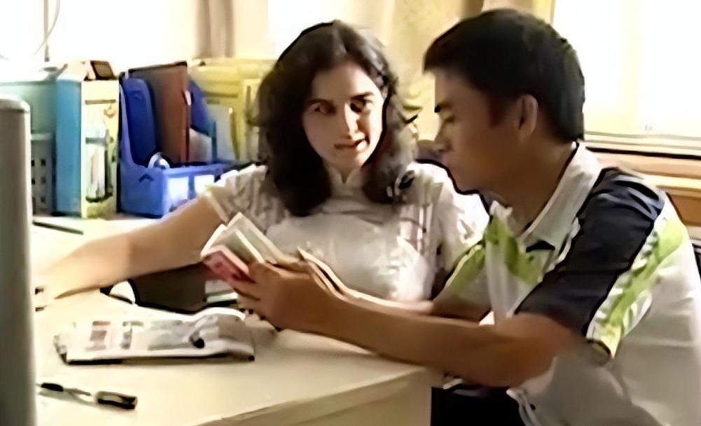 小保安娶外国女教师,河南保安娶26岁美国女硕士现状