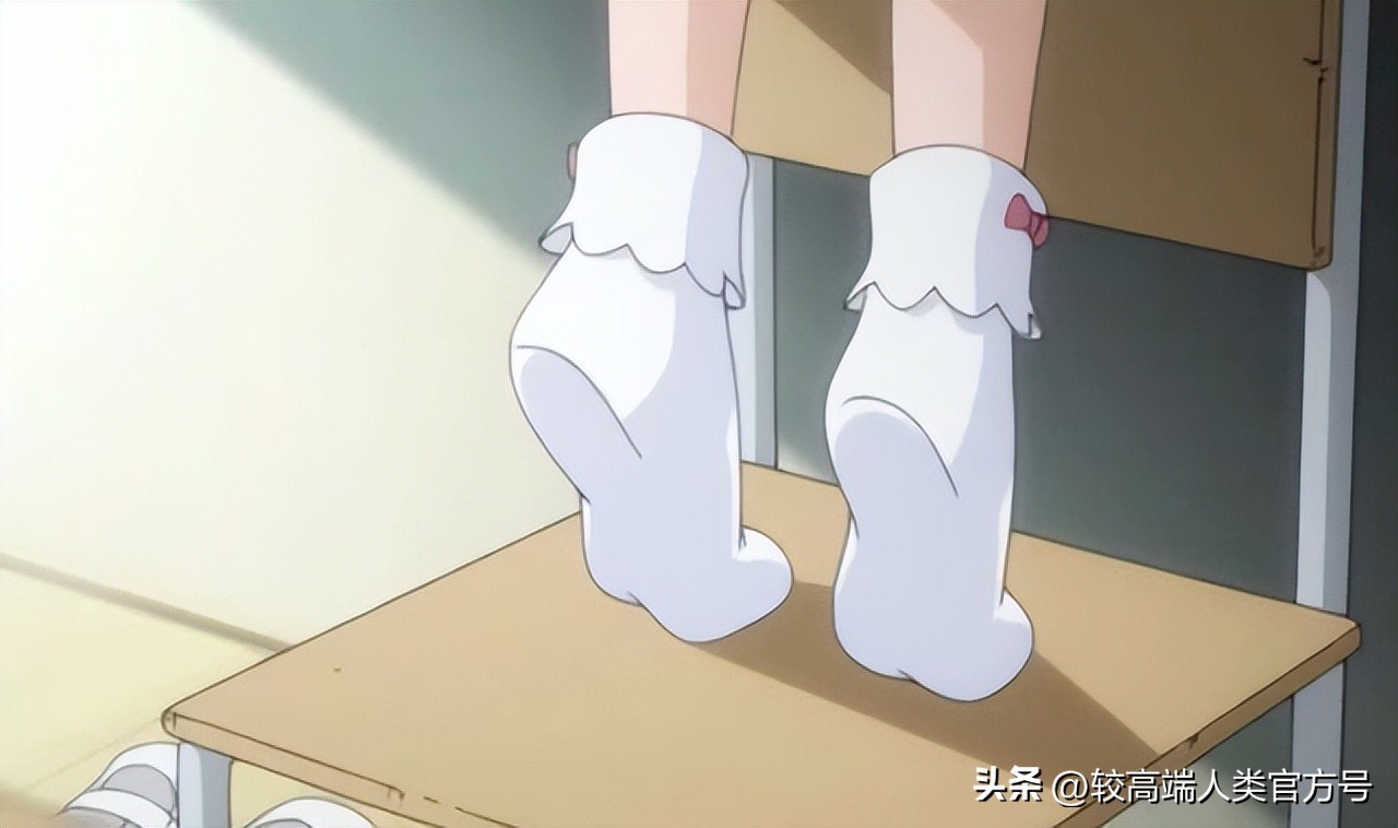 女人对自己的脚有什么说法,通过女生的脚可以判断什么