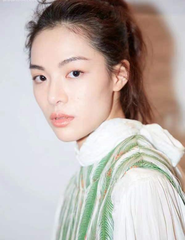 有点尖下巴什么脸型,哪些脸型适合尖下巴