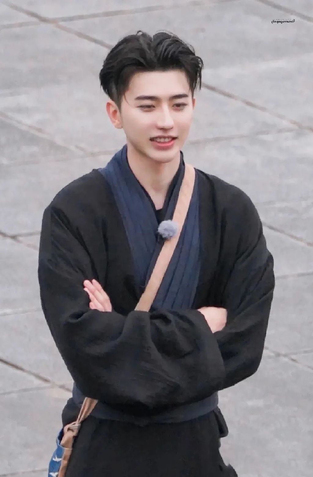 男士头发稀少适合剪什么发型,35到40岁的男士发型怎么剪