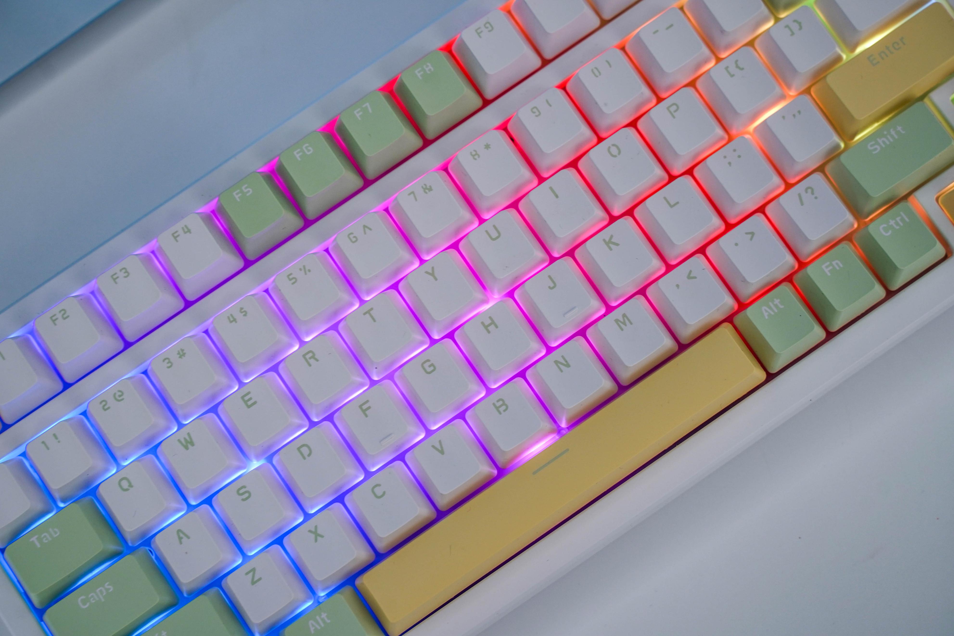 黑爵ak992侧刻机械键盘蓝沁,黑爵键盘ak992怎么样