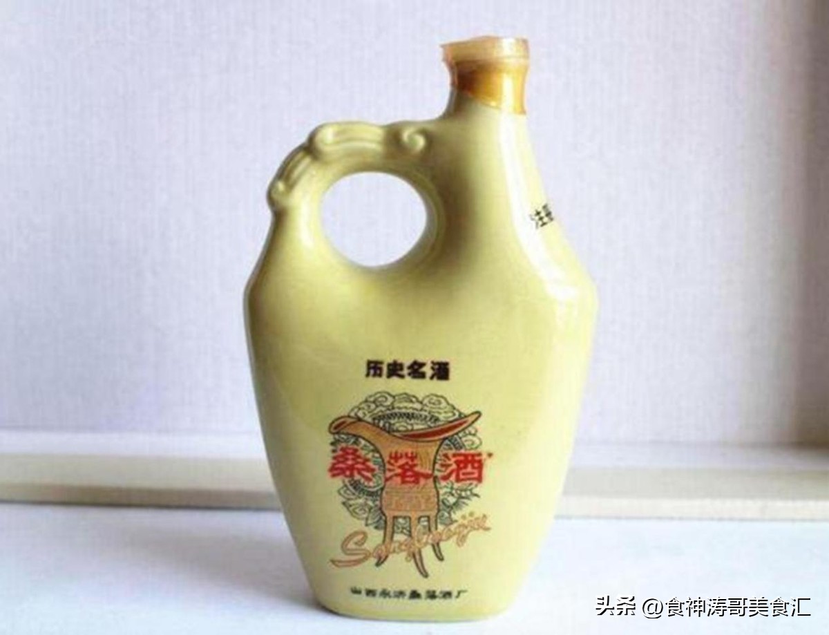 买酒问自己喝还是送人啥意思,买白酒的送人正确方法和技巧